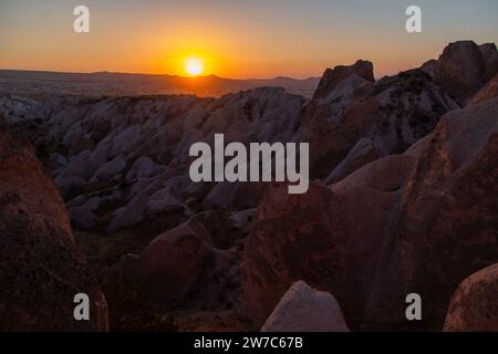 05.09.2017, Türkei, Ortahisar, Nevsehir - beliebter Aussichtspunkt im Nationalpark Goereme in Kappadokien, mit Tuffsteinen im Bild. 00A170905D278 Stockfoto