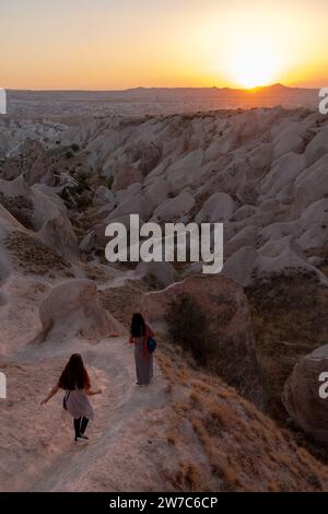 05.09.2017, Türkei, Ortahisar, Nevsehir - beliebter Aussichtspunkt im Nationalpark Goereme in Kappadokien, mit Tuffsteinen im Bild. 00A170905D285 Stockfoto