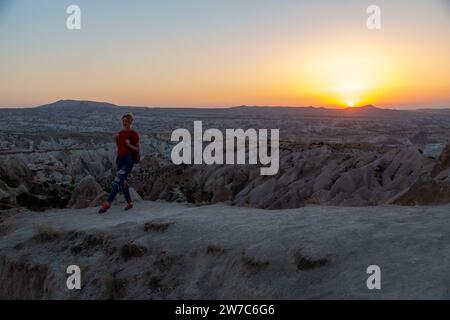 05.09.2017, Türkei, Ortahisar, Nevsehir - beliebter Aussichtspunkt im Nationalpark Goereme in Kappadokien, mit Tuffsteinen im Bild, touristischer Possion Stockfoto