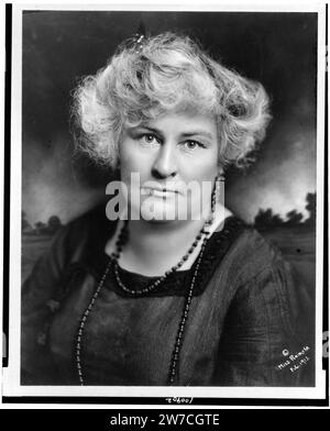 Winifred Schwarz (pseud. Annie Laurie), Kopf und Schultern im Porträt, Vorderseite Stockfoto