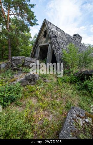 13.08.2022, Deutschland, Zossen, Brandenburg - Überreste des Wuensdorfer Bunkerkomplexes, erbaut 1937–39, war das Hauptquartier des Wehrmachthochkommas Stockfoto