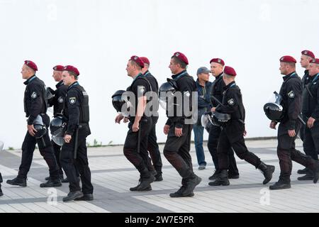 KIEW, UKRAINE - 26. MAI 2018: UEFA-Fan des FC Real Madrid und Liverpool vor dem letzten Spiel der UEFA-meisterliga bei NSC Olympic in kiew Stockfoto