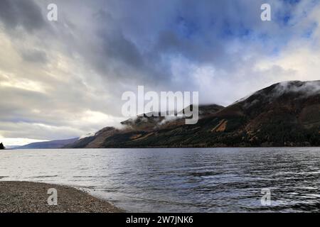 Herbstblick über Loch Lochy, Lochaber, Highlands von Schottland Stockfoto