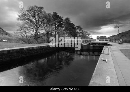 Herbst: Neptunes Treppenhaus, eine Treppenschleuse am Caledonian Canal bei Banavie, in der Nähe von Fort William, Highlands, Schottland, Großbritannien Stockfoto