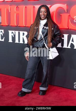 Corrina Brown nimmt am 14. Dezember 2023 an der „Stranger Things: The First Shadow“-Weltpremiere im Phoenix Theatre in London Teil Stockfoto