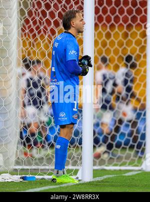 Brisbane, Australien. Dezember 2023. Macklin Freke (1 Brisbane) während der Isuzu Ute Ein Ligaspiels zwischen Brisbane Roar FC und Central Coast Mariners FC im Suncorp Stadium Stockfoto