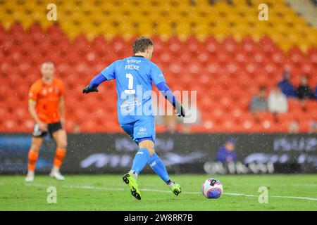 Brisbane, Australien. Dezember 2023. Macklin Freke (1 Brisbane) in Aktion während der Isuzu Ute, Einem Ligaspiel zwischen Brisbane Roar FC und Central Coast Mariners FC im Suncorp Stadium Stockfoto