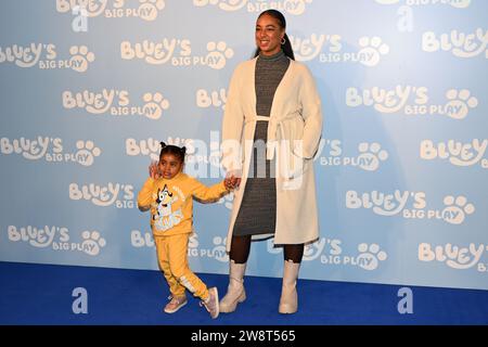 London, Großbritannien. Dezember 2023. Chantelle Lindsay nimmt an der Gala Performance Bluey's Big Play in der Royal Festival Hall des Southbank Centre in London Teil. Stockfoto