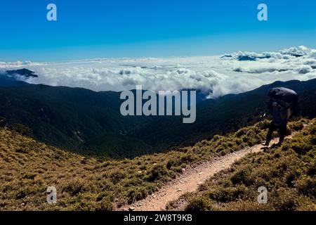 Lokaler Portier auf dem Jiaming Lake Trail, Taitung, Taiwan Stockfoto