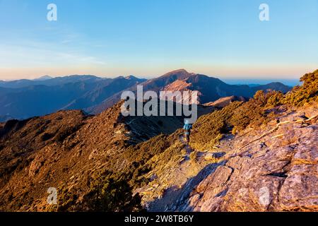 Abfahrt Des Mount Xiangyang, Jiaming Lake Trail, Taitung, Taiwan Stockfoto