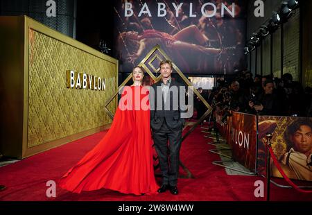 PA REVIEW OF THE YEAR 2023 File Photo vom 01/23 - Margot Robbie und Brad Pitt nehmen an der Premiere von Babylon im BFI Imax Waterloo in London Teil. Ausgabedatum: Freitag, 22. Dezember 2023. Stockfoto
