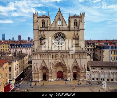 Drohnenfoto Saint-Jean-Baptiste Kathedrale Lyon Frankreich Europa Stockfoto