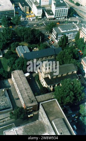 Köln, Deutschland, 13. August 1995. St. Cecilia's Church. Luftaufnahme. Stockfoto