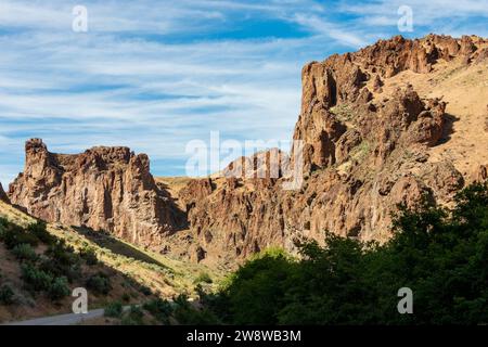 Zagged Rock Formationen im Succor Creek State Natural Area, Oregon Stockfoto