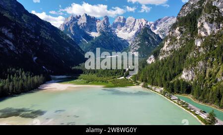 Drohnenfoto Landrosee Dolomiten Italien europa Stockfoto