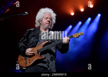 Toto Steve Lukather - Night of the Proms, Olympiahalle, München 15.12.2023 *** Toto Steve Lukather Night of the Proms, Olympiahalle, München 15 12 2023 Stockfoto