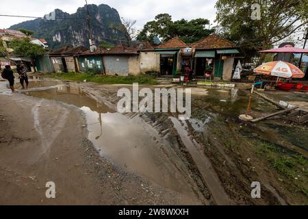 Der lokale Markt von Phong Nha Ke Bang in Vietnam, Stockfoto