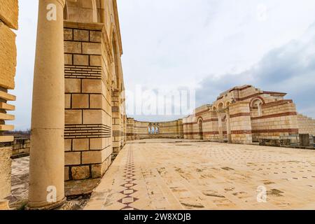 Die große Basilika in der ersten bulgarischen Hauptstadt Pliska Stockfoto