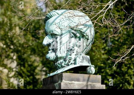 Die monumentale Bronzebüste des Komponisten, geschaffen vom Bildhauer Richard Guhr (1873–1956), befindet sich im Richard Wagner Museum Graupa Stockfoto