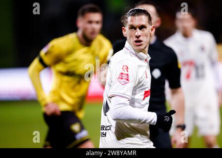 Venlo, Niederlande. Dezember 2023. VENLO, NIEDERLANDE - 22. DEZEMBER: Christos Giousis von Telstar sieht beim niederländischen Keuken Kampioen Divisie Spiel zwischen VVV-Venlo und SC Telstar im Covebo Stadion - de Koel am 22. Dezember 2023 in Venlo, Niederlande, an. (Foto: Broer van den Boom/Orange Pictures) Credit: Orange Pics BV/Alamy Live News Stockfoto