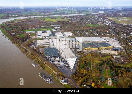 Aus der Vogelperspektive, Gelände und Hallen der Messe Düsseldorf am Rhein, Bundesliga-Stadion MERKUR SPIEL-ARENA Fußballplatz Fortuna Düsseldorf 1895, su Stockfoto