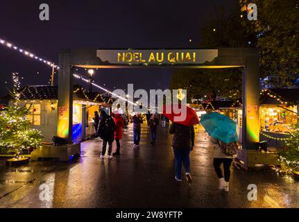 Genf, Schweiz - 1. Dezember 2023: Der Weihnachtsmarkt am Quai du Mont Blanc ist die majestätischste Weihnachtsmesse in Genf. Stockfoto