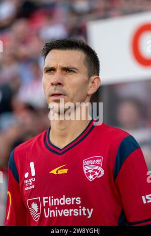 Adelaide, Australien. Dezember 2023. Adelaide, Australien, 22. Dezember 2023: Porträt von Isaias Sanchez (8 Adelaide United) während des Isuzu UTE A-League Men-Spiels zwischen Adelaide United und Newcastle Jets im Coopers Stadium in Adelaide, Australien. (NOE Llamas/SPP) Credit: SPP Sport Press Photo. /Alamy Live News Stockfoto