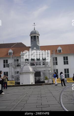 Altstadt von Jakarta, 19. Dezember 2023 - Außenansicht des Innenhof des Fatahillah Museums, Altstadt von Jakarta Stockfoto