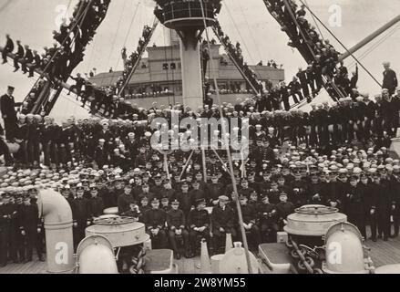 Präsident Woodrow Wilson und Mitglieder der USA George Washington auf dem Weg zur Friedenskonferenz, Paris, Frankreich 1918 Stockfoto