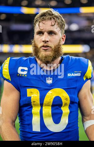 Los Angeles Rams Wide Receiver Cooper Kupp (10) nach einem Spiel der NFL gegen die New Orleans Saints, Donnerstag, 21. Dezember 2023, im SoFi Stadium, in Ingl Stockfoto