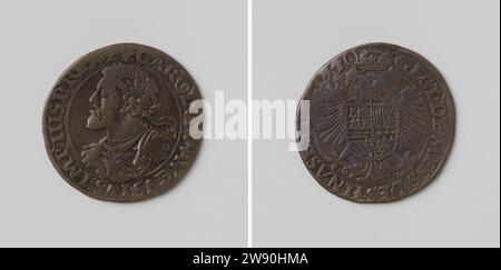 Karl V., deutscher Keizer, Kalkulationsmedaille des Finanzrats, Anonym, 1540 Live-Kupfermedaille. Vorne: Brustschmuck Mann mit Lorbeerkranz im Wechsel. Rückseite: Zweiköpfiger Adler unter der Krone mit Wappen im Inneren Omnipia Kupfer (Metall) auffallend (Metallbearbeitung) Stockfoto