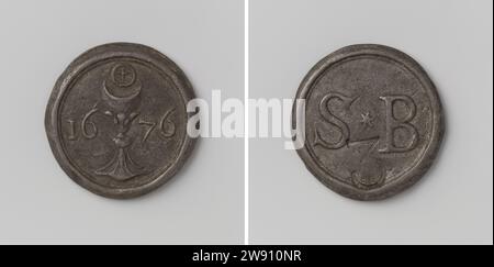 Religiöse Penning, anonym, 1676 Lead-Medaille. Vorderseite: Kelch mit Wirt zwischen Jahr. Tour-Seite: Buchstaben S und B, getrennt durch Stern über Zahl 3 Blei (Metall)-Guss Stockfoto