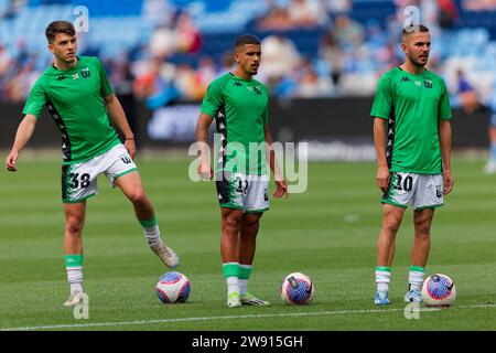 Sydney, Australien. Dezember 2023. United Players wärmen sich vor dem A-League Men Rd9 Spiel zwischen Sydney FC und Western United am 23. Dezember 2023 im Allianz Stadium in Sydney, Australien auf Credit: IOIO IMAGES/Alamy Live News Stockfoto