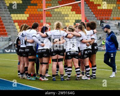 London, Großbritannien. Dezember 2023. London, England, 23. Dezember 2023: Spieler von Bristol Bears im StoneX Stadium in London, England, während des Allianz Premiership Womens Rugby-Spiels zwischen Saracens und Bristol Bears. (Jay Patel/SPP) Credit: SPP Sport Press Photo. /Alamy Live News Stockfoto