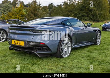 2018 Aston Martin DBS Superleggera, ausgestellt auf der Salon Privé Concours d’Elégance Motorshow im Blenheim Palace. Stockfoto