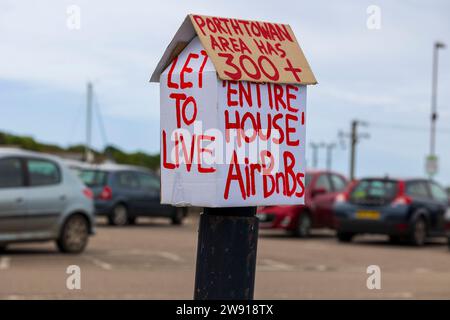 Wohnungsprotest in Hayle, Cornwall, gegen Second Homes Air BNBs Stockfoto