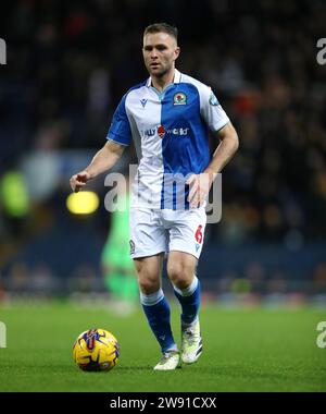 Blackburn Rovers' Sondre Tronstad in Aktion während des Sky Bet Championship Matches in Ewood Park, Blackburn. Bilddatum: Samstag, 23. Dezember 2023. Stockfoto