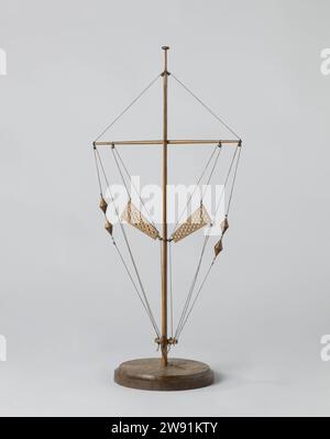 Modell eines optischen Telegraphen, anonym, ca. 1798 - ca. 1800 Demonstrationsmodell Modell eines optischen Telegraphen auf Bodenplatte. Es besteht aus einem Mast mit einem Ra. Bei Hebezeugen über Blöcken an der RA werden zwei VLERKEN halb durch den Mast bewegt, und zwei Bojen werden an beiden Enden der RA nach oben und unten angehoben. Niederländisches Holz (pflanzliches Material). Messing (Legierung). Seil Stockfoto