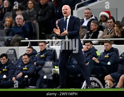 London, Großbritannien. Dezember 2023. Sean Dyche (Manager von Everton) während des Tottenham V Everton Premier League Spiels im Tottenham Hotspur Stadium. Quelle: MARTIN DALTON/Alamy Live News Stockfoto