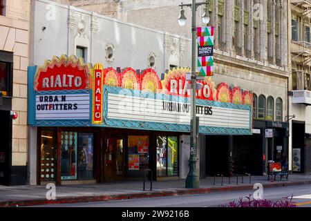 Los Angeles, Kalifornien: RIALTO Theatre, historisches Theater am 812 S. Broadway im historischen Broadway Theater District in der Innenstadt von Los Angeles Stockfoto