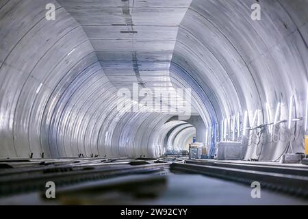 Baustelle im Tunnel am neuen Durchgangsbahnhof Stuttgart. Insgesamt wurden 56 Kilometer Tunnel für die Deutsche Bahn AG gegraben Stockfoto