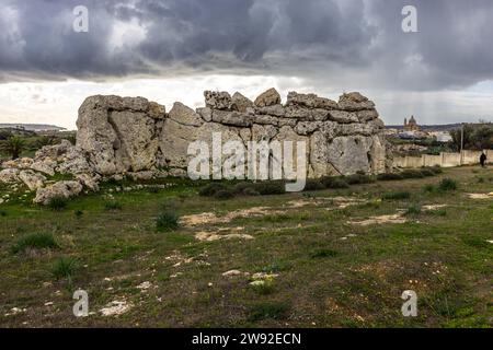 Die Ġgantija-Tempel auf der Insel Gozo sind Teil des UNESCO-Weltkulturerbes Megalithtempel von Malta und die ältesten halb erhaltenen freistehenden Gebäude der Welt. Xaghra, Malta Stockfoto