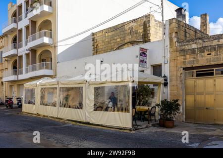 Das Tal-Furnar Restaurant diente früher als Bäckerei in Xaghra, Malta Stockfoto