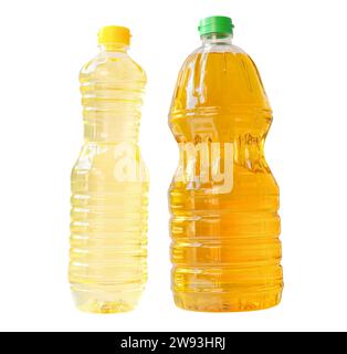 Zwei Flaschen Pflanzenöle im Set sind auf weißem Hintergrund isoliert. Draufsicht und flache Lage Stockfoto