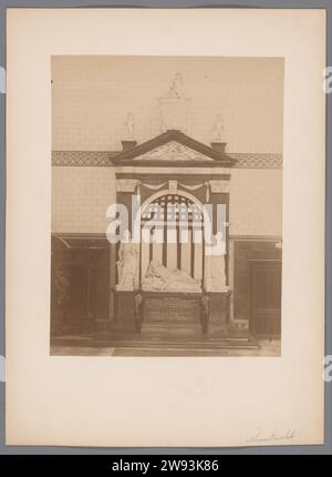 Grafendenkmal von Herman Frederik van den Bergh in der Basiliek Sint-Servaas in Maastricht, Anonym (Monumentenzorg) (zugeschrieben), 1893 Fotografie Basilika Sint-Servaas fotografische Unterstützung. Grabbau aus Pappe mit Albumendruck, monumentales Grab Sint-Servaas Basilika Stockfoto