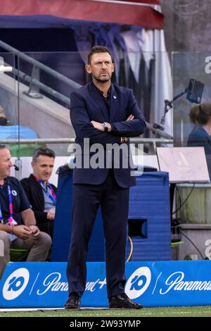 Melbourne, Australien, 23. Dezember 2023. Tony Popovic, Cheftrainer von Melbourne Victory, während der 9. Runde des Isuzu Ute A-League Männer-Fußballspiels zwischen Melbourne City FC und Melbourne Victory FC im AAMI Park am 23. Dezember 2023 in Melbourne, Australien. Quelle: Santanu Banik/Speed Media/Alamy Live News Stockfoto