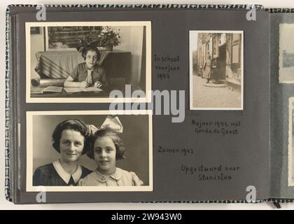 Familienfotos 1943, 1942 - 1943 Fotoalbum Magazin mit drei Fotos. Zwei Fotos von Frau und Tochter (Sommer 1943) und von der Tochter in der Schule (Frühjahr 1943). Ein drittes Foto ist von der Mutter mit einem Freund (Herbst 1942). Nach der Inschrift wurden die Fotos von Frau und Tochter dem Mann/Vater in Gefangenschaft geschickt. Teil des Fotoalbums der Familie eines niederländischen Offiziers in Gefangenschaft in Kamp Stanislau. Voorschoten fotografische Unterstützung. Papiergelatine Silberdruck Mutter mit Tochter(en) (Mutter-Liebe). Familienleben Voorschoten. Camp Stanislau Stockfoto