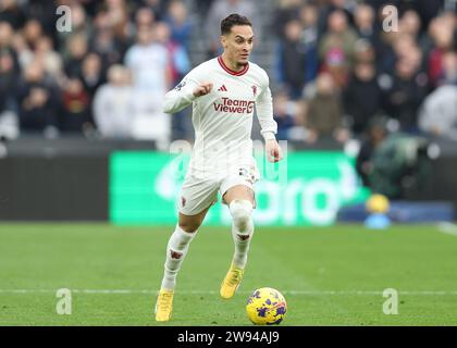 London, Großbritannien. Dezember 2023. Antony of Manchester United während des Premier League-Spiels im London Stadium. Der Bildnachweis sollte lauten: Paul Terry/Sportimage Credit: Sportimage Ltd/Alamy Live News Stockfoto