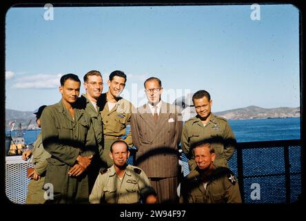 Gruppe Holländer in Korea, David Ketel, 1951 - 1953 Farbschieber der Mann im beigen Anzug mit Brille ist Mr. David Ketel. Korea Folie Korea Stockfoto