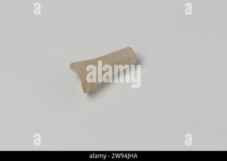 Gerader Stahl aus Glas vom Wrack der Ostindianer Hollandia, Anonym, 1700 - in oder vor 1743 Trinkglas Glas, Stängelglas, Stängelglas, Stängelglas, Schäfte, glatt; Fragment, ID NG 1980-27H798. Niederlande Glas an zweiter Stelle Stockfoto